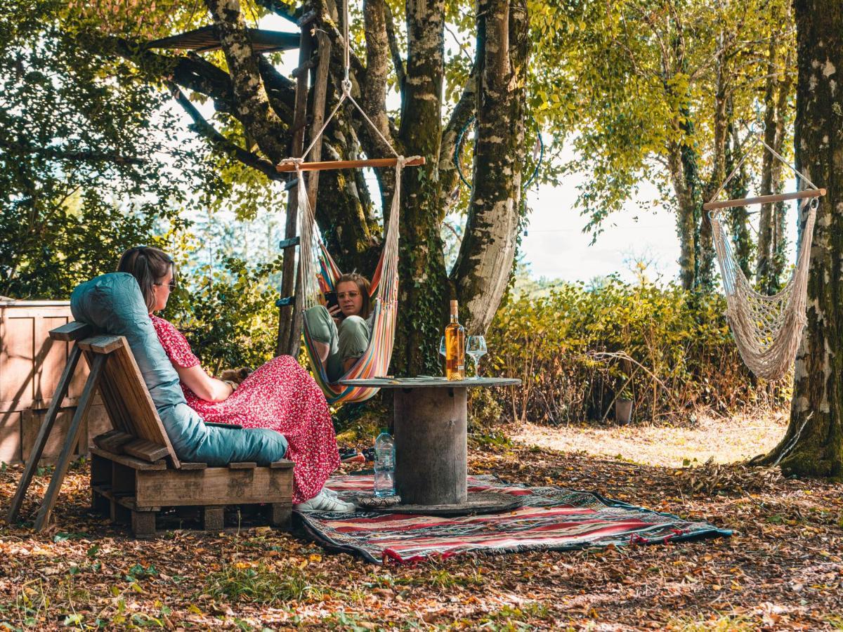 Les Jardins De Nanine Bed & Breakfast Lapleau Eksteriør bilde